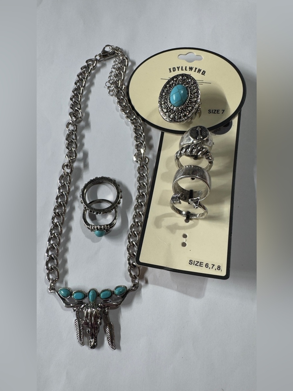 Idyllwind Silver-Tone Turquoise Western Steer Necklace with Accent Rings